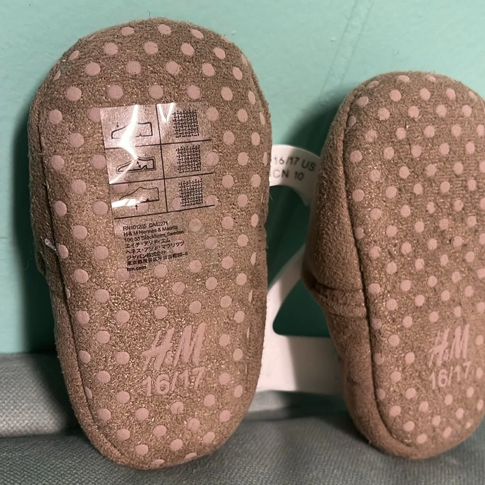 BNWT H&M BROWN ULTRA SUEDE COZY BABY BOOTIE SLIPPERS/CRIB SHOES SIZE 1-2  3-6M